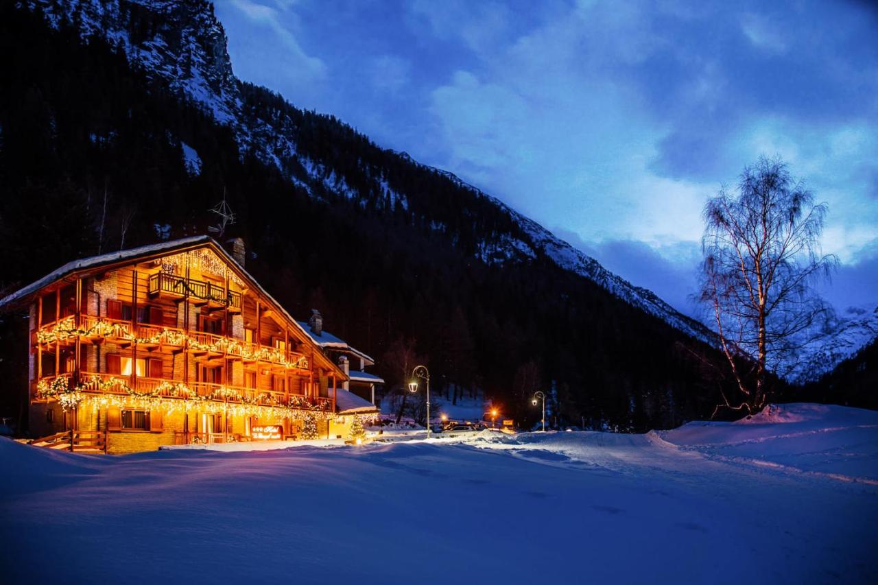 Hotel Le Bouquet - Adults Only กอนเญ ภายนอก รูปภาพ